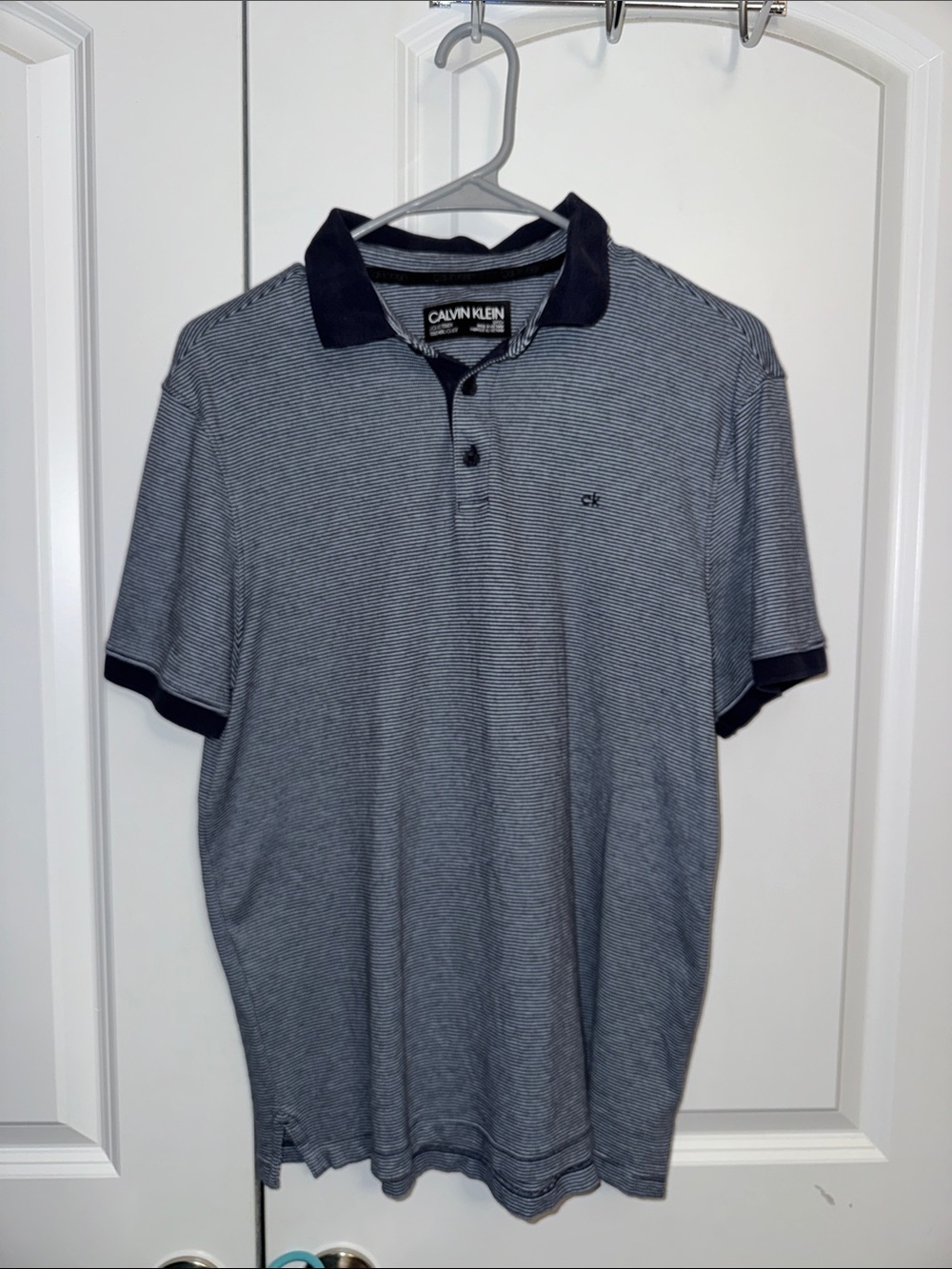 Calvin Klein Men’s Navy & White Micro-Striped Polo